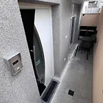 Wujan *
